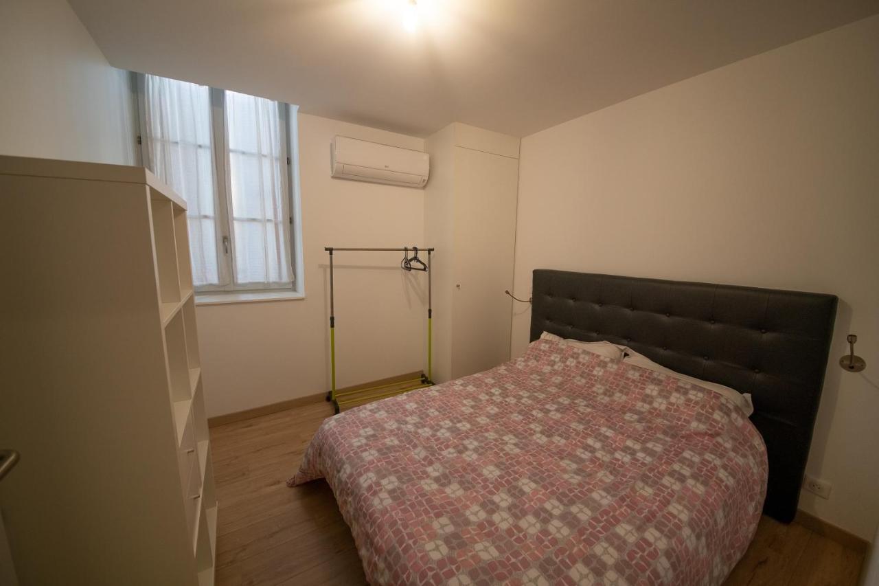 Du Large Apartment Bayonne Exterior photo